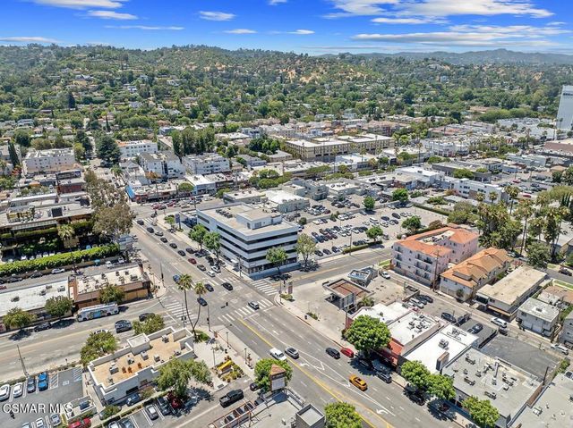 4442 Vista Del Monte Avenue 2, Sherman Oaks, CA 91403