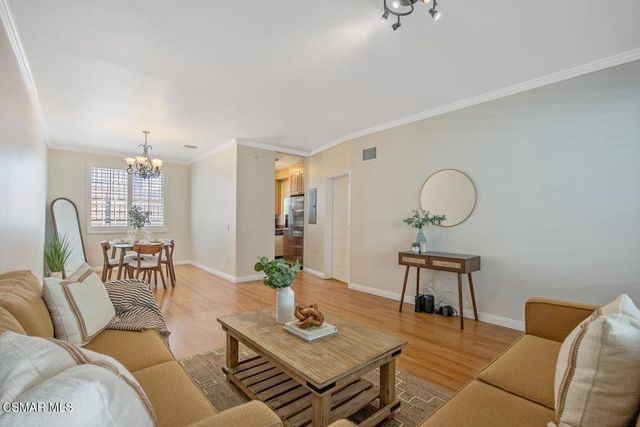 4442 Vista Del Monte Avenue 2, Sherman Oaks, CA 91403