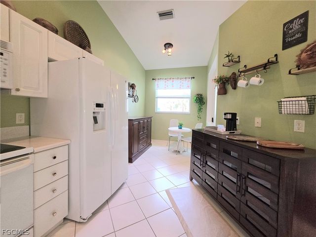 12070 Summergate CIR 201, Fort Myers, FL 33913