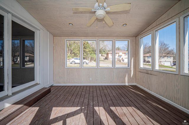 1741 BEL AIR Drive, Junction City, KS 66441