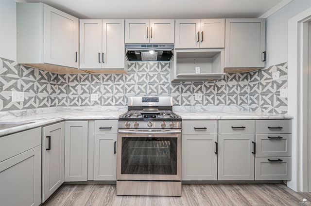 1741 BEL AIR Drive, Junction City, KS 66441