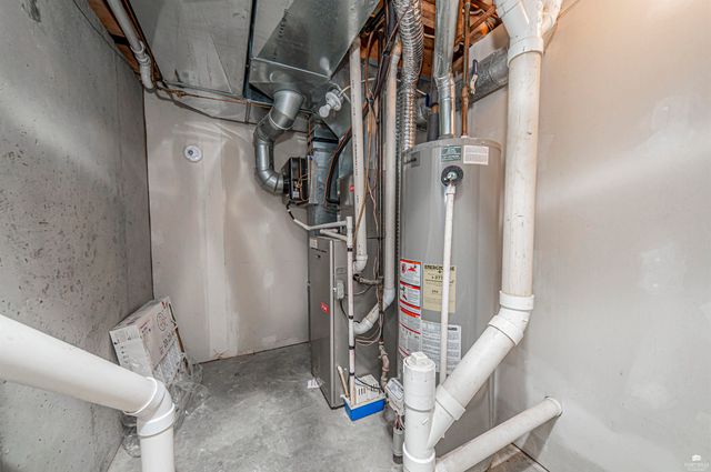 1741 BEL AIR Drive, Junction City, KS 66441