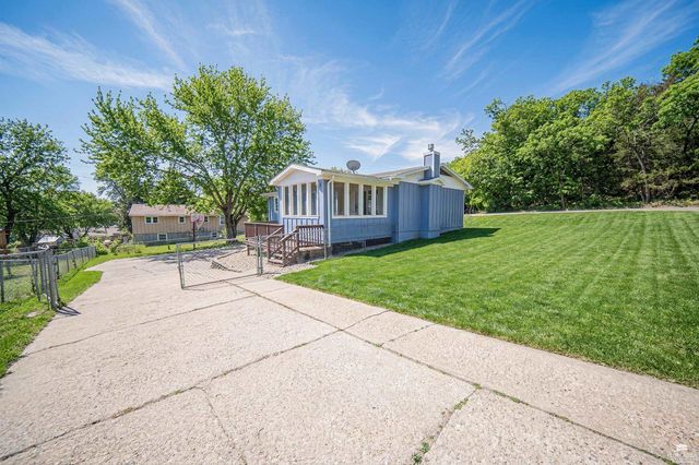 1741 BEL AIR Drive, Junction City, KS 66441