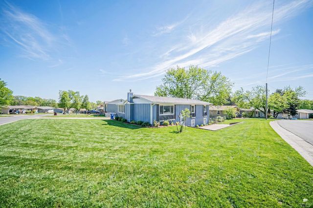 1741 BEL AIR Drive, Junction City, KS 66441