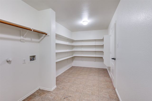 8620 Star Thistle Drive, Fort Worth, TX 76179