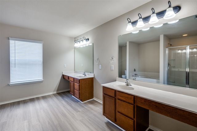 8620 Star Thistle Drive, Fort Worth, TX 76179