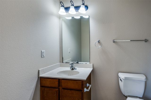 8620 Star Thistle Drive, Fort Worth, TX 76179