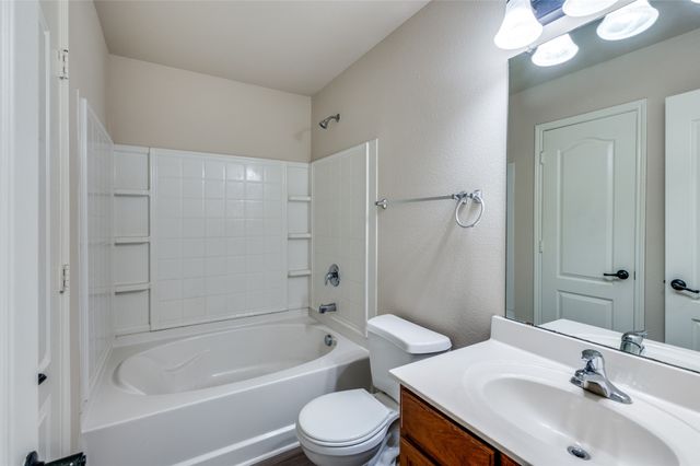 8620 Star Thistle Drive, Fort Worth, TX 76179