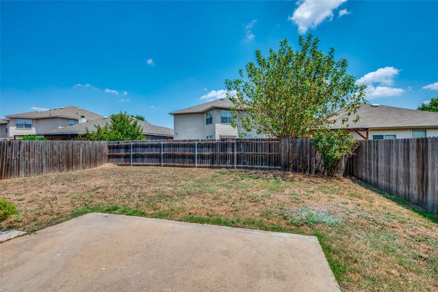 8620 Star Thistle Drive, Fort Worth, TX 76179