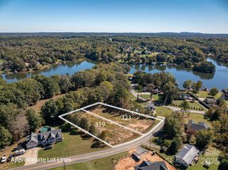 319 Harbor View Drive, Cherryville, NC 28021