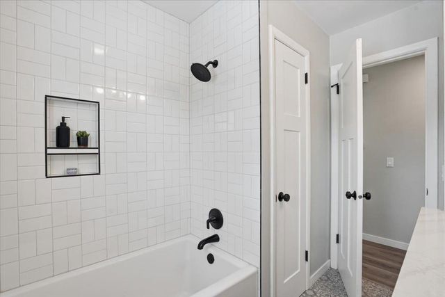 1314 Debra Lane, Madison, WI 53704