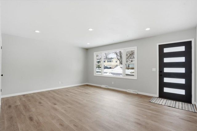 1314 Debra Lane, Madison, WI 53704