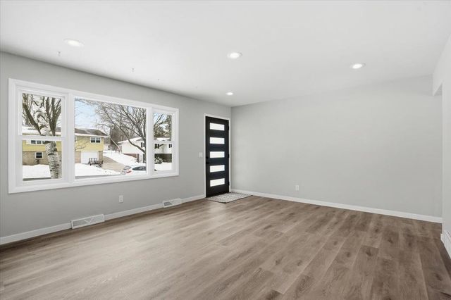 1314 Debra Lane, Madison, WI 53704