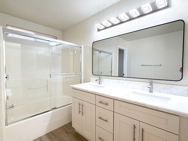 7948 Cavalier Way, Sacramento, CA 95832