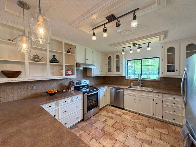 2559 Blackberry Drive, Richardson, TX 75082