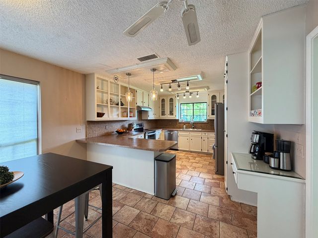 2559 Blackberry Drive, Richardson, TX 75082