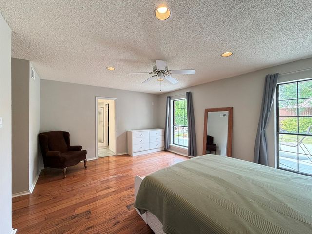 2559 Blackberry Drive, Richardson, TX 75082