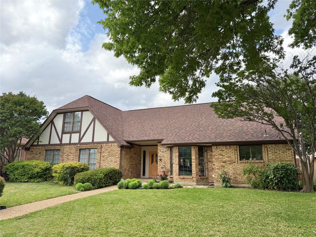 2559 Blackberry Drive, Richardson, TX 75082