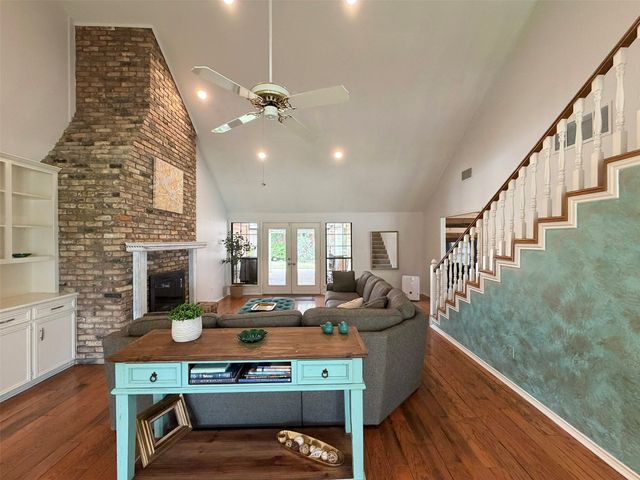 2559 Blackberry Drive, Richardson, TX 75082