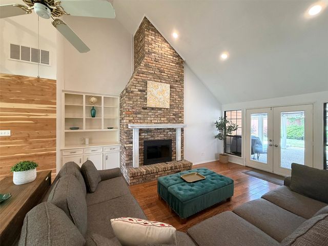 2559 Blackberry Drive, Richardson, TX 75082