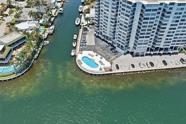 11930 N Bayshore Dr 609, North Miami, FL 33181