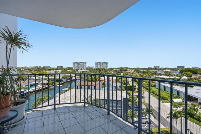 11930 N Bayshore Dr 609, North Miami, FL 33181