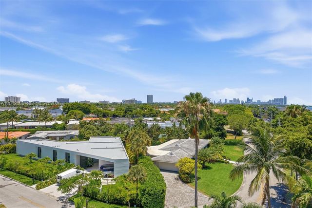 11930 N Bayshore Dr 609, North Miami, FL 33181
