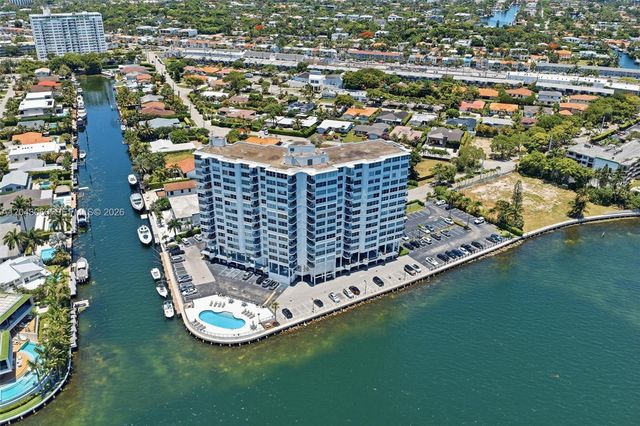11930 N Bayshore Dr 609, North Miami, FL 33181