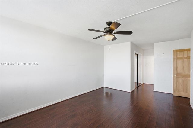 11930 N Bayshore Dr 609, North Miami, FL 33181