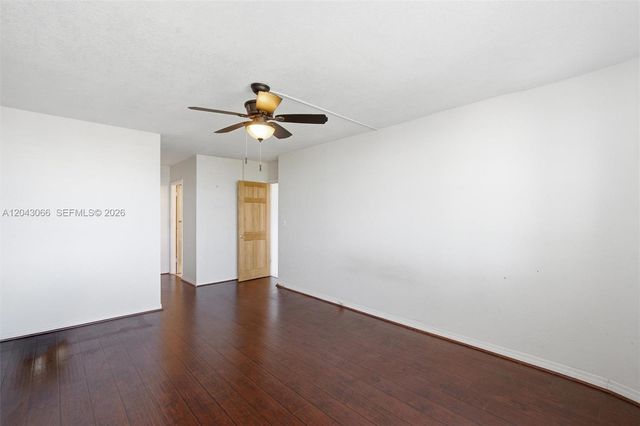 11930 N Bayshore Dr 609, North Miami, FL 33181
