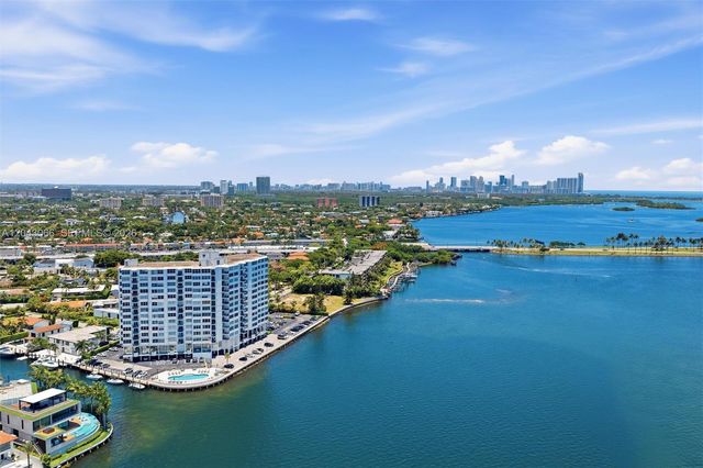 11930 N Bayshore Dr 609, North Miami, FL 33181