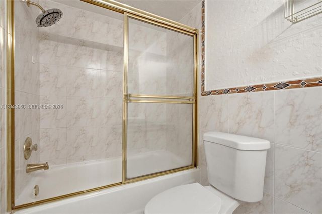 11930 N Bayshore Dr 609, North Miami, FL 33181