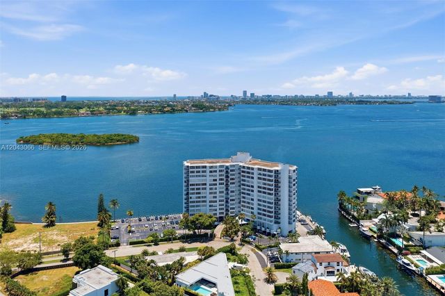 11930 N Bayshore Dr 609, North Miami, FL 33181