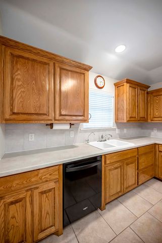 5621 Llano, Midland, TX 79707