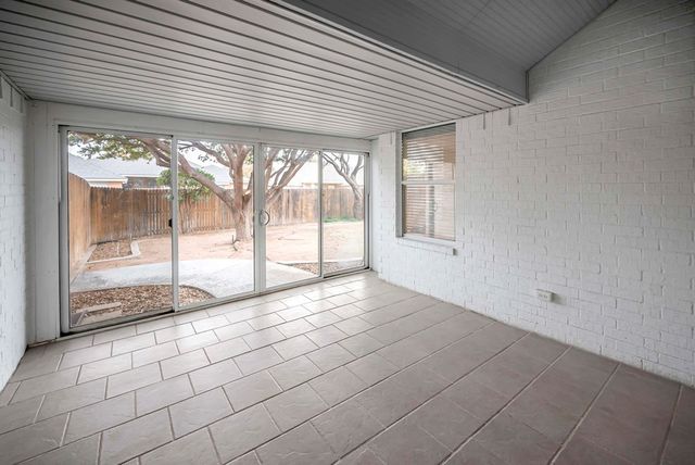 5621 Llano, Midland, TX 79707