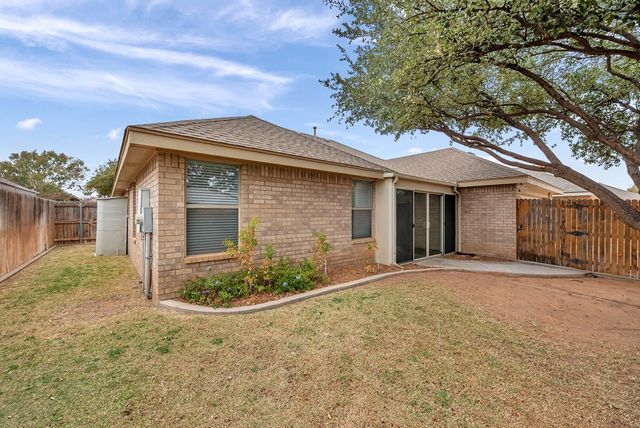 5621 Llano, Midland, TX 79707