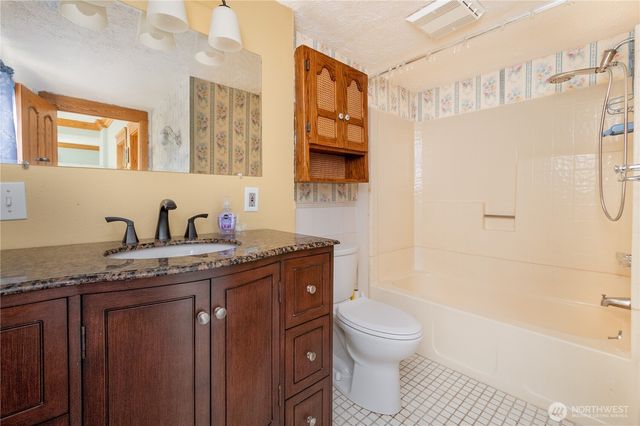 4121 N 18th Street, Tacoma, WA 98406