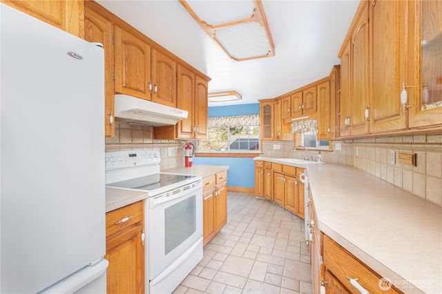 4121 N 18th Street, Tacoma, WA 98406