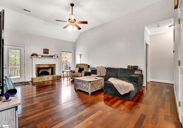 36 Prince Williams Court, Simpsonville, SC 29681