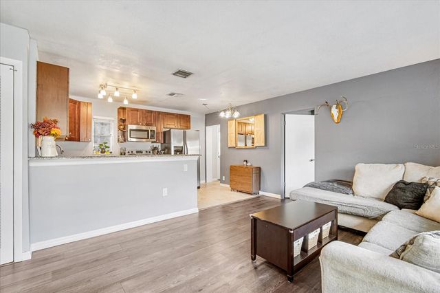 9064 93RD STREET, Seminole, FL 33777