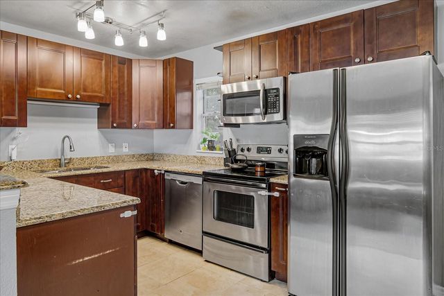 9064 93RD STREET, Seminole, FL 33777