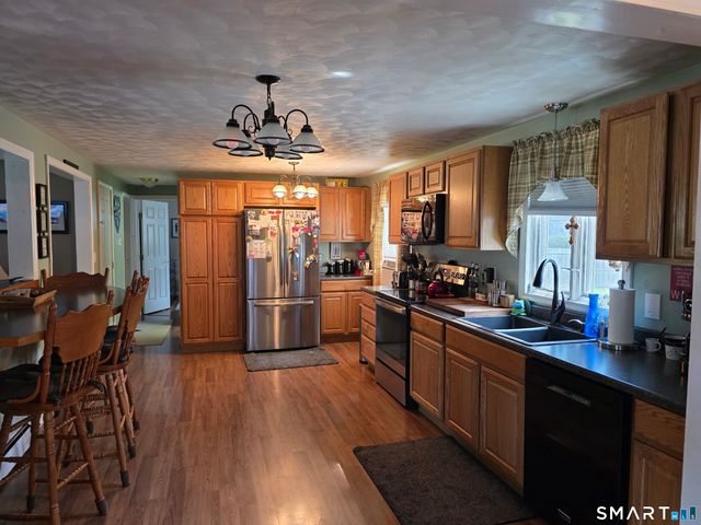 15 Van Buren Road, Enfield, CT 06082
