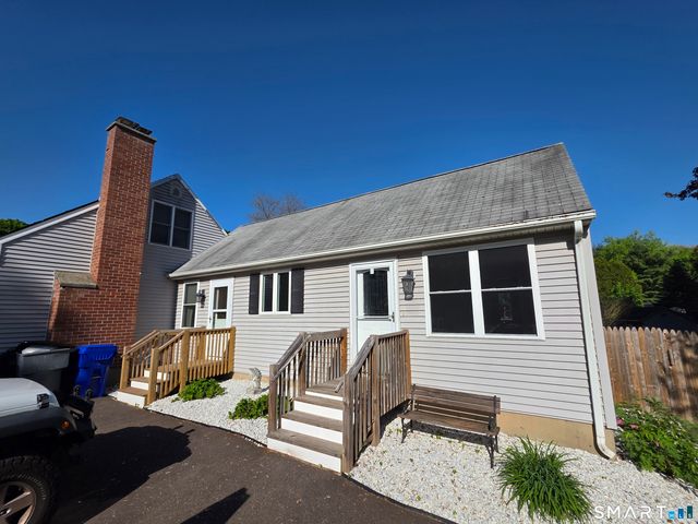 15 Van Buren Road, Enfield, CT 06082