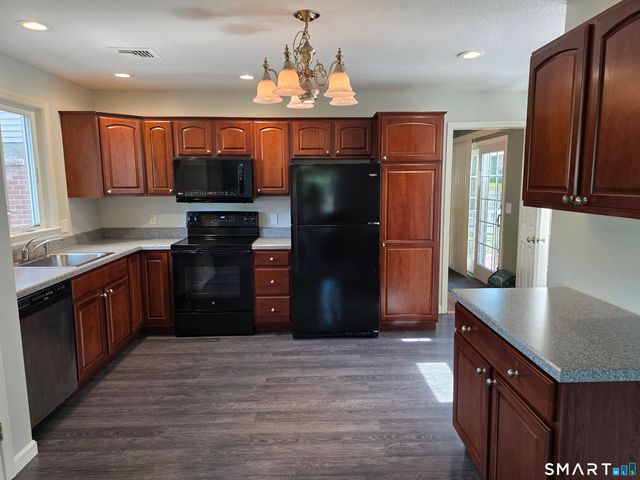 15 Van Buren Road, Enfield, CT 06082
