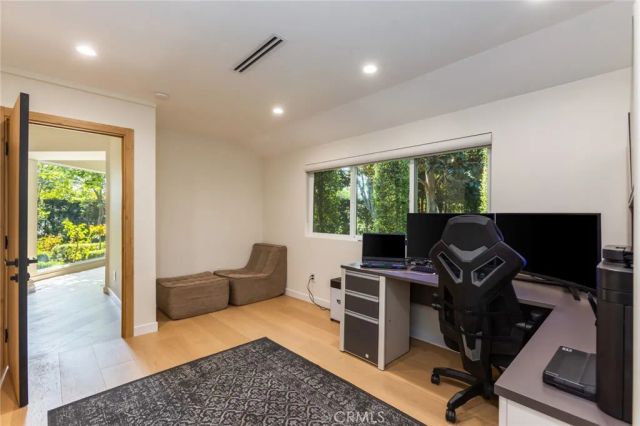 6512 Firmament, Van Nuys, CA 91406