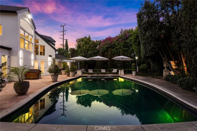 6512 Firmament, Van Nuys, CA 91406