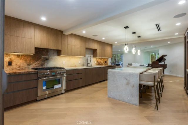 6512 Firmament, Van Nuys, CA 91406