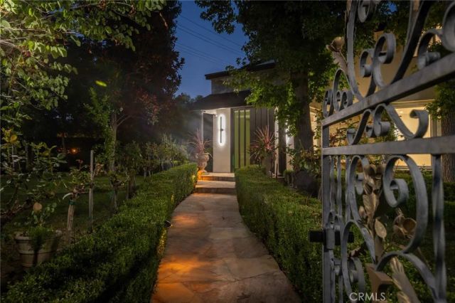 6512 Firmament, Van Nuys, CA 91406