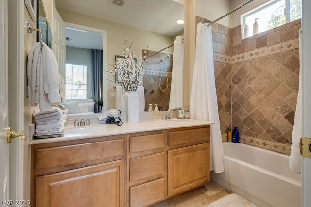 2854 Dove Run Creek Drive, Las Vegas, NV 89135