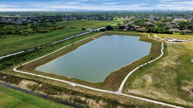 2105 Cypress Grove Drive, Texas City, TX 77590